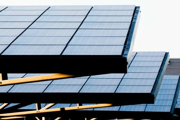 Pas de droits provisoires sur les panneaux solaires chinois pour le moment